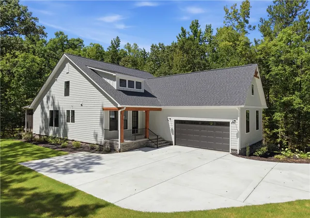 Photo 1 of Single family home for sale at 106 Armory Ct, Ninety Six, SC 29666 | MLS# 20300020 | Listing updated on 2026-09-14