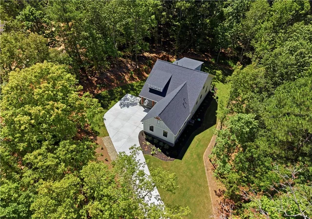 Photo 3 of Single family home for sale at 106 Armory Ct, Ninety Six, SC 29666 | MLS# 20300020 | Listing updated on 2026-09-14