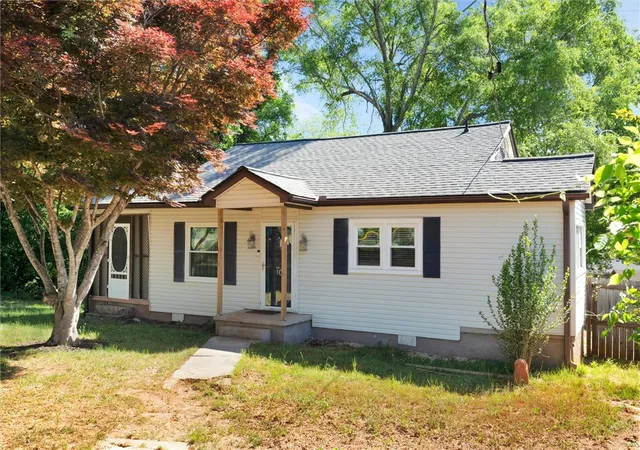 Photo 1 of Single family home for sale at 105 Nalley St, Easley, SC 29640 | MLS# 20299654 | Listing updated on 2026-09-09