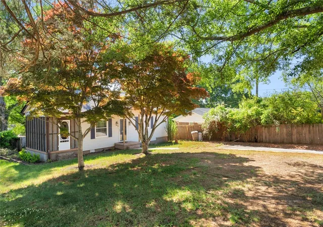 Photo 3 of Single family home for sale at 105 Nalley St, Easley, SC 29640 | MLS# 20299654 | Listing updated on 2026-09-09