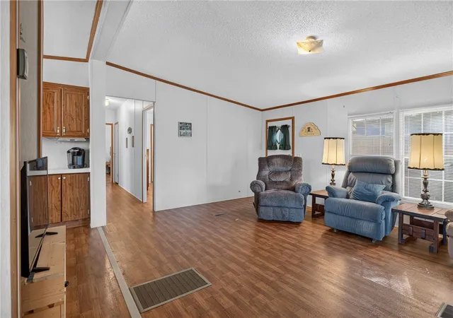 Photo 3 of Manufactured home for sale at 213 Bonner Rd, Mountain Rest, SC 29664 | MLS# 20300489 | Listing updated on 2026-10-09