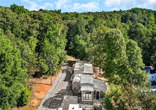 Manufactured home for sale at 604 N Fleetwood Ln, Fair Play, SC 29643 | MLS# 20300591