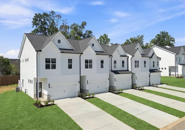 Photo 3 of Townhouse for sale at 116 Brass Tack Dr, Greenville, SC 29611 | MLS# 20300490 | Listing updated on 2026-09-18