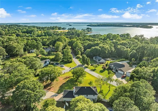 Photo 3 of Single family home for sale at 612 Walnut Way, Anderson, SC 29626 | MLS# 20300747 | Listing updated on 2026-09-13