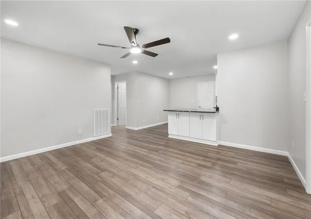 Photo 3 of Single family home for sale at 629 Laurel Dr, Westminster, SC 29693 | MLS# 20300798 | Listing updated on 2026-09-13