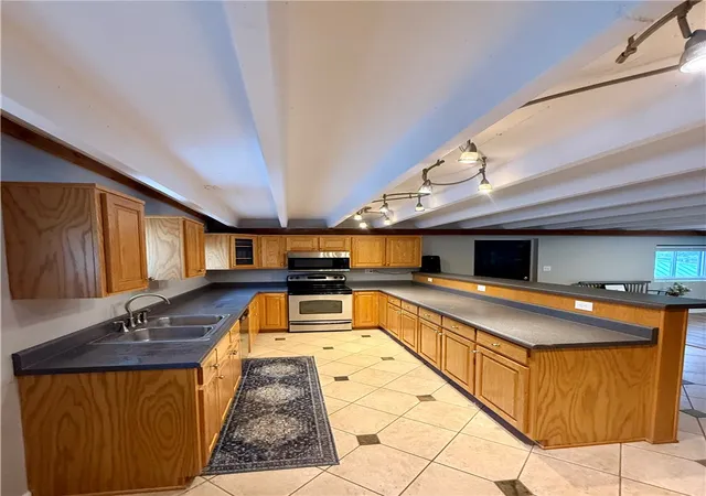 Photo 2 of Single family home for sale at 1200 Loran Pointe Cir, Seneca, SC 29672 | MLS# 20300712 | Listing updated on 2026-09-03