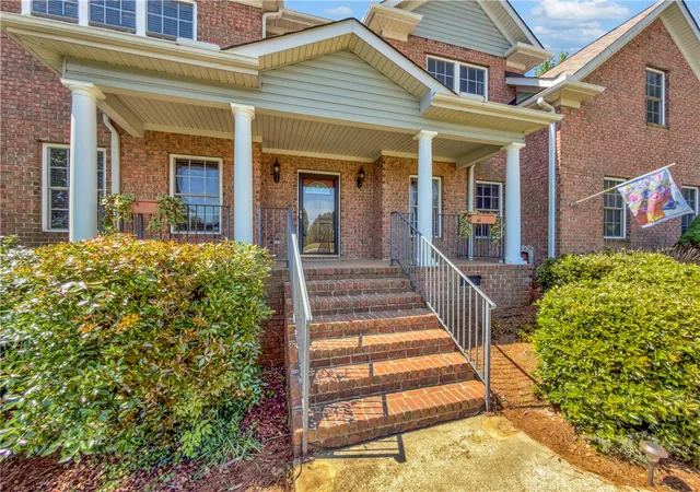 Photo 2 of Single family home for sale at 406 Hopewell Ridge, Anderson, SC 29621 | MLS# 20300958 | Listing updated on 2026-09-14
