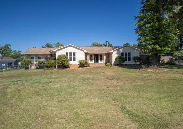 Photo 3 of Single family home for sale at 1011 Sierra Dr, Easley, SC 29642 | MLS# 20300467 | Listing updated on 2026-09-06
