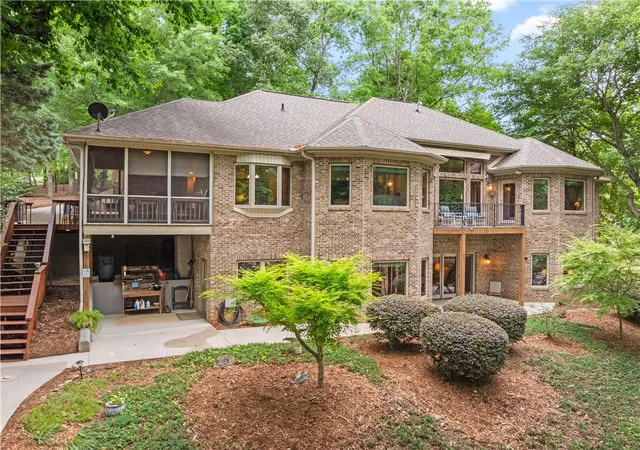 Photo 2 of Single family home for sale at 411 Woodridge Dr, Seneca, SC 29672 | MLS# 20301025 | Listing updated on 2026-09-09