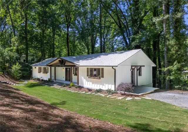 Photo 1 of Single family home for sale at 309 Woodland Way, Clemson, SC 29631 | MLS# 20301500 | Listing updated on 2026-09-02