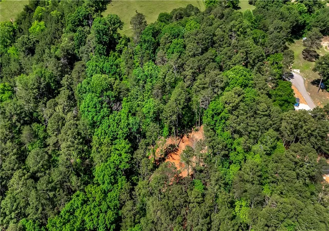 Photo 4 of House for sale at 1314 Acres White Oak Rd, Central, SC 29630 | MLS# 20301532 | Listing updated on 2026-09-09