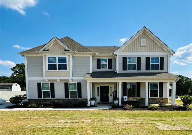 Photo 1 of Single family home for sale at 771 Oak Hl Ln, Belton, SC 29627 | MLS# 20301689 | Listing updated on 2026-10-12