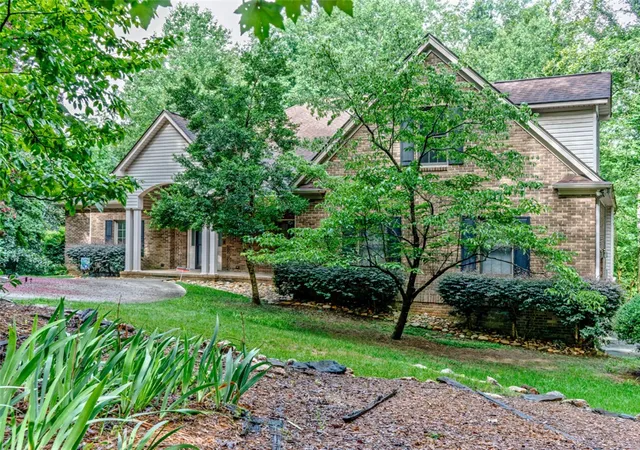 Photo 1 of Single family home for sale at 480 Pin Du Lac Dr, Central, SC 29630 | MLS# 20301799 | Listing updated on 2026-09-12