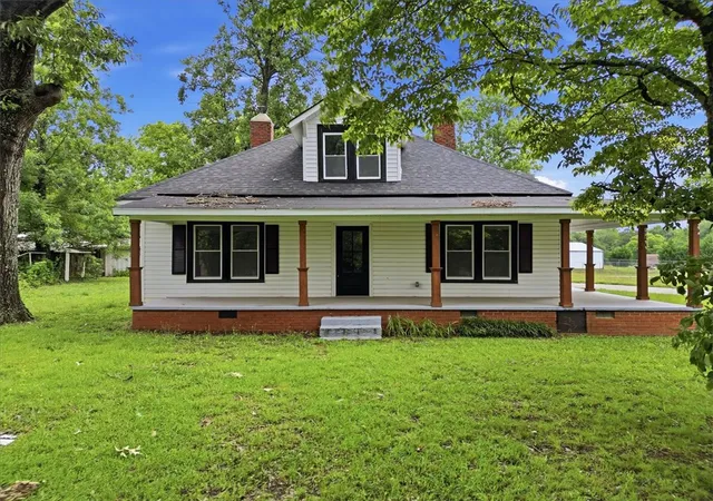 Photo 1 of Sale Pending at 202 Arrowood Rd, Chesnee, SC 29323 | MLS# 20302015 | Listing updated on 2026-09-01
