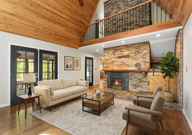 Photo 2 of Single family home for sale at 105 Spoon Ct, Westminster, SC 29693 | MLS# 20300841 | Listing updated on 2026-10-16