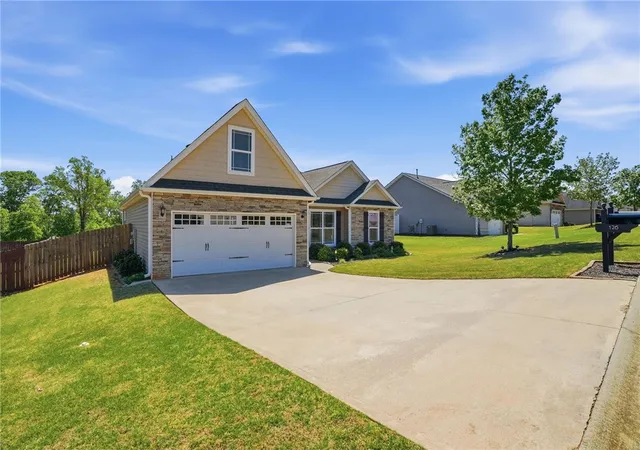 Photo 2 of Sale Pending at 126 Alberta Cir, Piedmont, SC 29673 | MLS# 20302068 | Listing updated on 2026-09-24