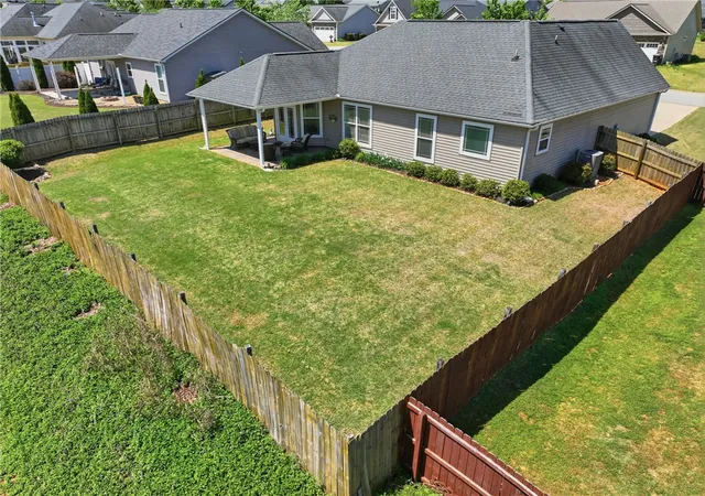 Photo 3 of Sale Pending at 126 Alberta Cir, Piedmont, SC 29673 | MLS# 20302068 | Listing updated on 2026-09-24