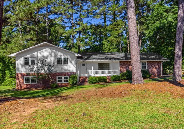Photo 2 of Single family home for sale at 709 Loblolly Dr, Anderson, SC 29625 | MLS# 20302426 | Listing updated on 2026-10-19
