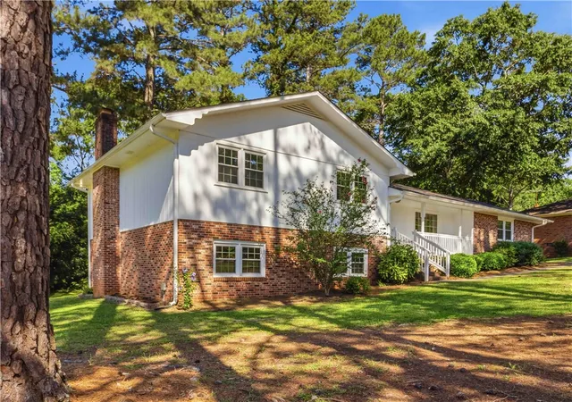 Photo 3 of Single family home for sale at 709 Loblolly Dr, Anderson, SC 29625 | MLS# 20302426 | Listing updated on 2026-10-19