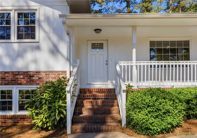 Photo 3 of Single family home for sale at 709 Loblolly Dr, Anderson, SC 29625 | MLS# 20302426 | Listing updated on 2026-10-19
