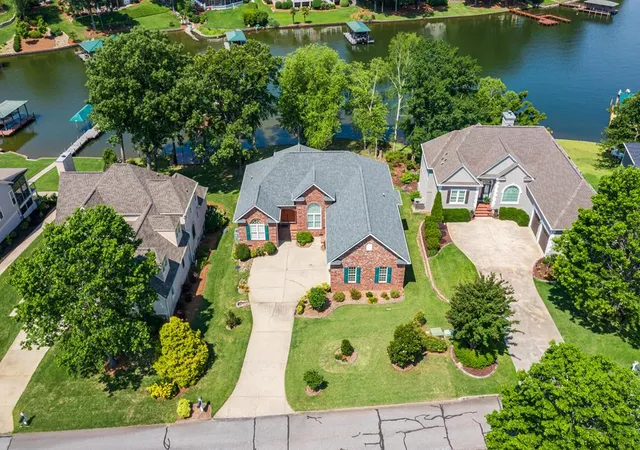 Photo 1 of Single family home for sale at 113 Reedy Cvs Ln, Greenwood, SC 29649 | MLS# 20302814 | Listing updated on 2026-09-30