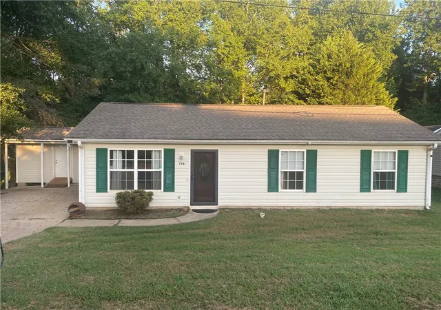 Photo 1 of Single family home for sale at 756 Maple Dr, Greer, SC 29651 | MLS# 20302815 | Listing updated on 2026-09-12