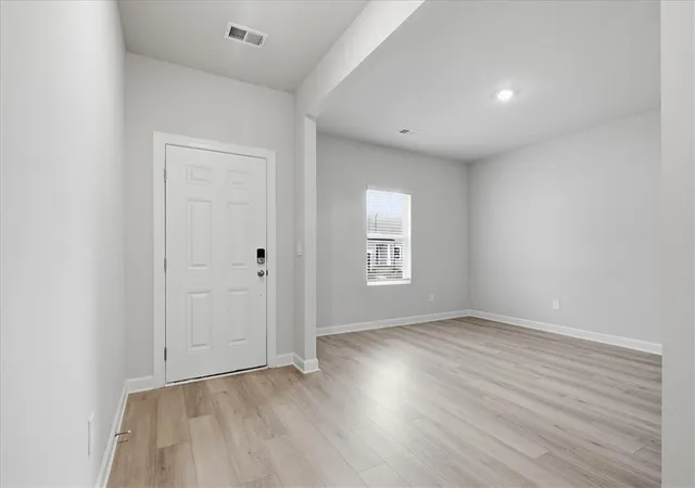 Photo 4 of Sale Pending at 1513 Switchback Cir, Moore, SC 29369 | MLS# 20302517 | Listing updated on 2026-09-01