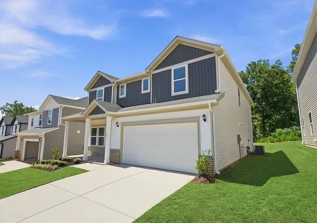 Photo 3 of Single family home for sale at 126 Blooming Meadow Rd, Piedmont, SC 29673 | MLS# 20302774 | Listing updated on 2026-09-27