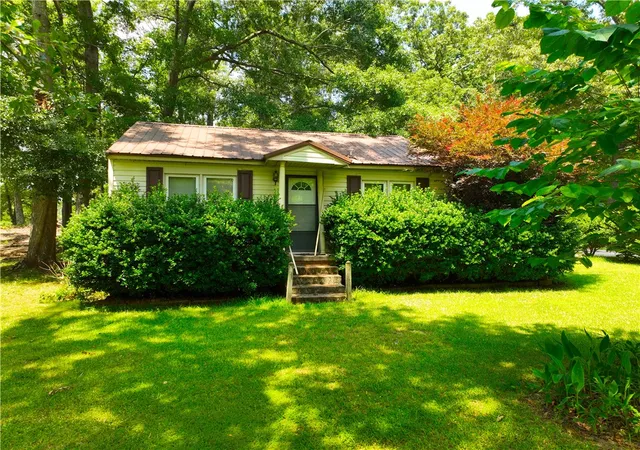 Photo 2 of Sale Pending at 1198 Mize Rd, Belton, SC 29627 | MLS# 20303102 | Listing updated on 2026-09-09