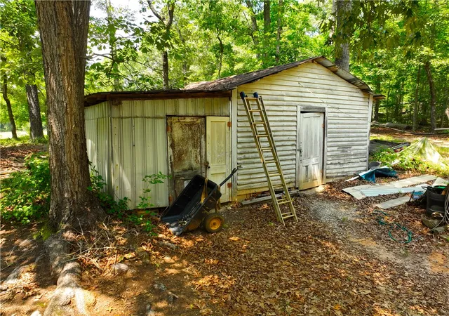 Photo 4 of Sale Pending at 1198 Mize Rd, Belton, SC 29627 | MLS# 20303102 | Listing updated on 2026-09-09