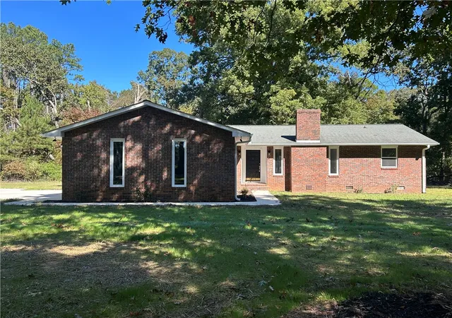 Single family home for sale at 809 Paige Rd, Honea Path, SC 29654 | MLS# 20303238