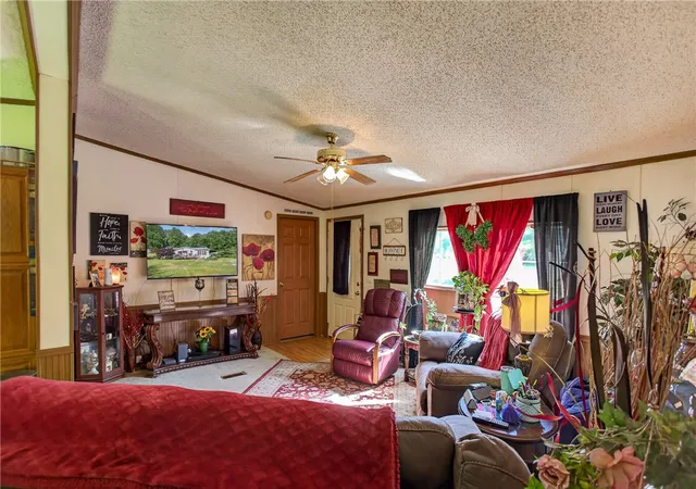 Photo 3 of Manufactured home for sale at 418 Chauga Rd, Westminster, SC 29693 | MLS# 20303097 | Listing updated on 2026-09-14