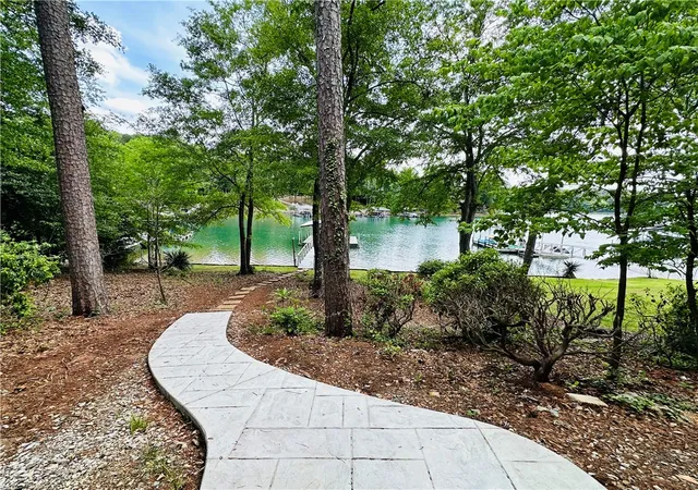 Photo 2 of Single family home for sale at 429 Long Reach Dr, Salem, SC 29676 | MLS# 20303466 | Listing updated on 2026-09-14