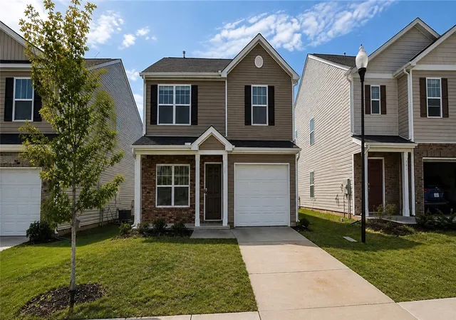 Photo 1 of Single family home for sale at 765 Ashwood Way, Easley, SC 29640 | MLS# 20303447 | Listing updated on 2026-10-07