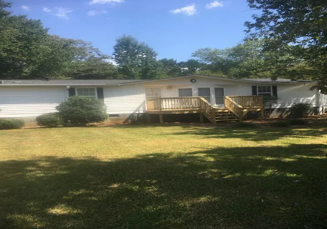 Photo 2 of Manufactured home for sale at 105 Gray Fox Ln, Liberty, SC 29657 | MLS# 20303575 | Listing updated on 2026-10-22
