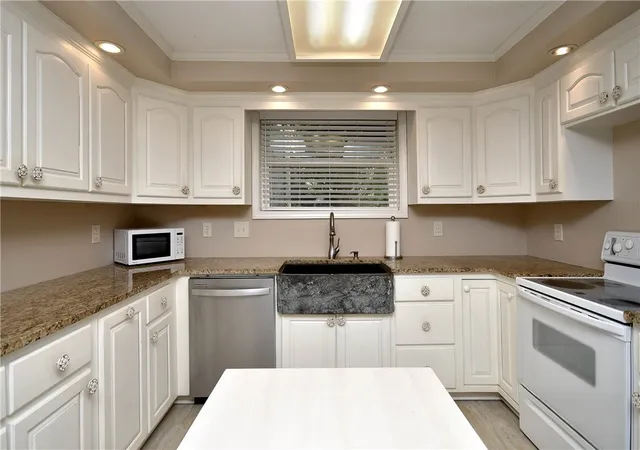 Photo 3 of Single family home for sale at 148 Traywick Dr, Anderson, SC 29621 | MLS# 20303389 | Listing updated on 2026-09-14