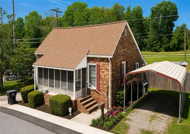 Photo 1 of Single family home for sale at 8 Woodward St, Belton, SC 29627 | MLS# 20303817 | Listing updated on 2026-09-10