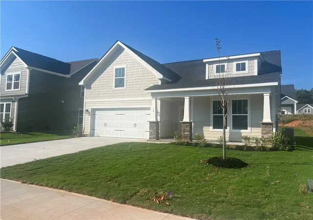 Photo 1 of Single family home for sale at 18 Long Branch Ct, Anderson, SC 29621 | MLS# 20303830 | Listing updated on 2026-09-03