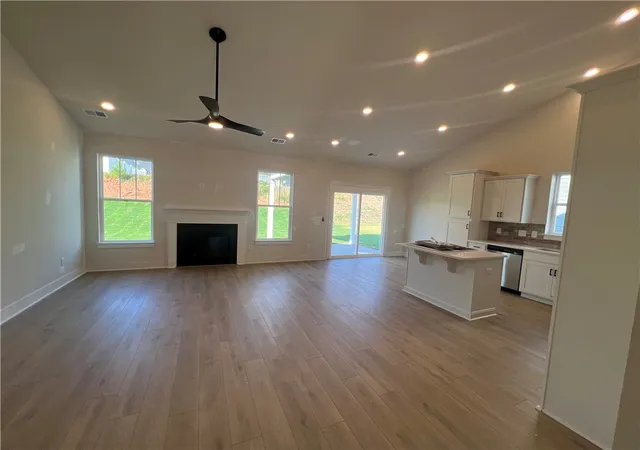 Photo 3 of Single family home for sale at 18 Long Branch Ct, Anderson, SC 29621 | MLS# 20303830 | Listing updated on 2026-09-03