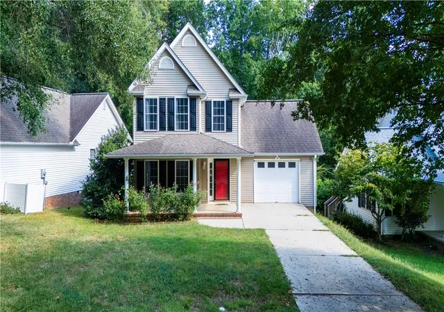 Photo 1 of Single family home for sale at 110 Grand Oak Cir, Pendleton, SC 29670 | MLS# 20303829 | Listing updated on 2026-09-04