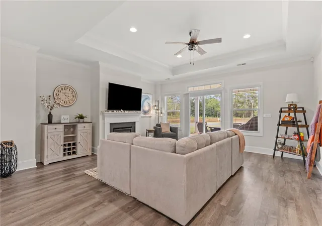 Photo 3 of Single family home for sale at 201 Tralee Dr, Pendleton, SC 29670 | MLS# 20303881 | Listing updated on 2026-09-20
