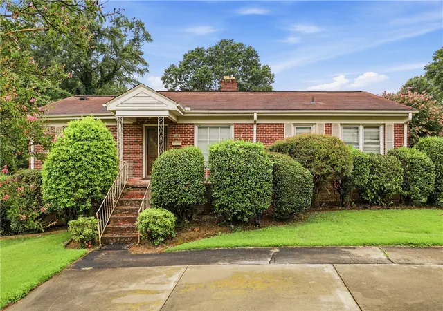 Photo 1 of Single family home for sale at 126 W Circle Ave, Greenville, SC 29607 | MLS# 20303917 | Listing updated on 2026-09-08