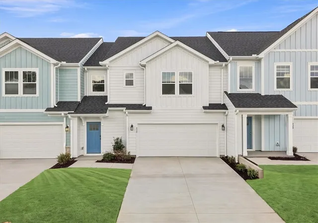 Photo 1 of Townhouse for sale at 430 Crestcreek Dr, Anderson, SC 29621 | MLS# 20303925 | Listing updated on 2026-09-03