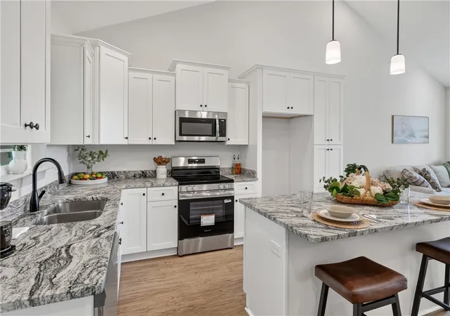 Photo 3 of Single family home for sale at 203 Blue Ridge Ave, Belton, SC 29627 | MLS# 20304037 | Listing updated on 2026-09-20