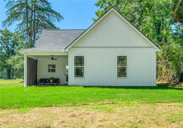 Photo 4 of Single family home for sale at 203 Blue Ridge Ave, Belton, SC 29627 | MLS# 20304037 | Listing updated on 2026-09-20