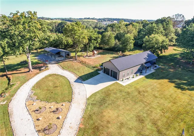 Single family home for sale at 235 Dairy Farm Rd, Westminster, SC 29693 | MLS# 20304050