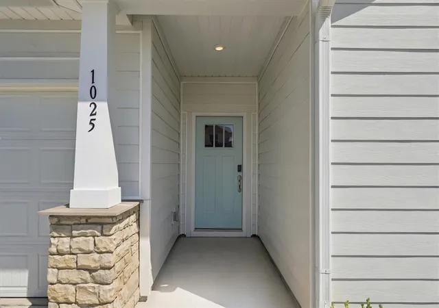 Photo 3 of Single family home for sale at 1025 Southwell Dr, Anderson, SC 29624 | MLS# 20303988 | Listing updated on 2026-09-11