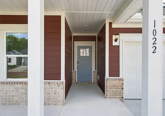 Photo 3 of Single family home for sale at 1022 Southwell Dr, Anderson, SC 29624 | MLS# 20303983 | Listing updated on 2026-09-11