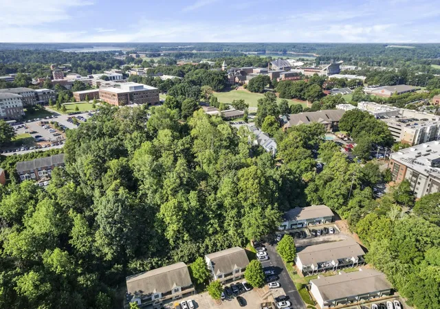 Listing Photo 4 - Condo for sale in building located at 99 Wyatt Ave, Clemson, SC 29631 - Unit #611