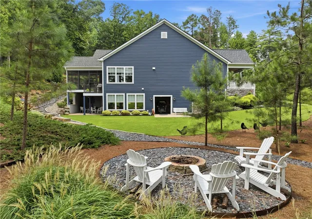 Photo 2 of Sale Pending at 9 Silkvine Ct, Travelers Rest, SC 29690 | MLS# 20304600 | Listing updated on 2026-09-25